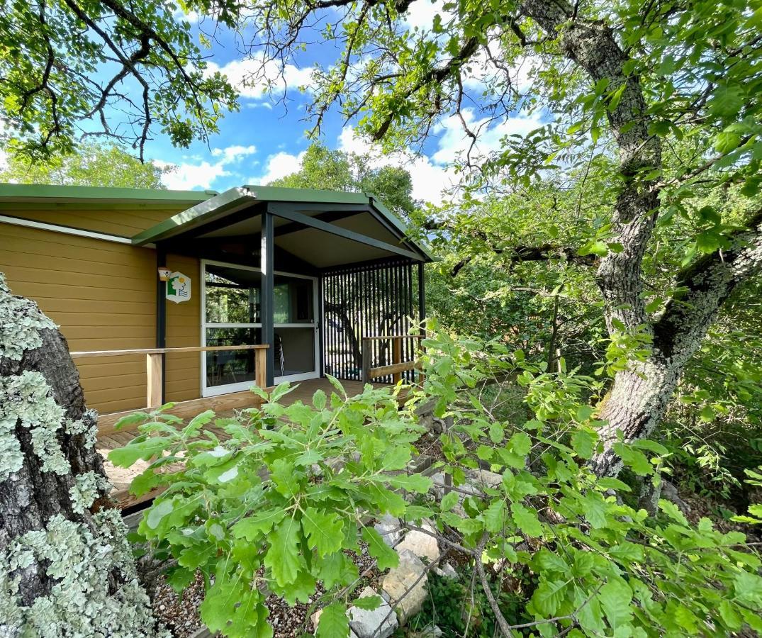 Les Chalets De Labeaume Exteriör bild