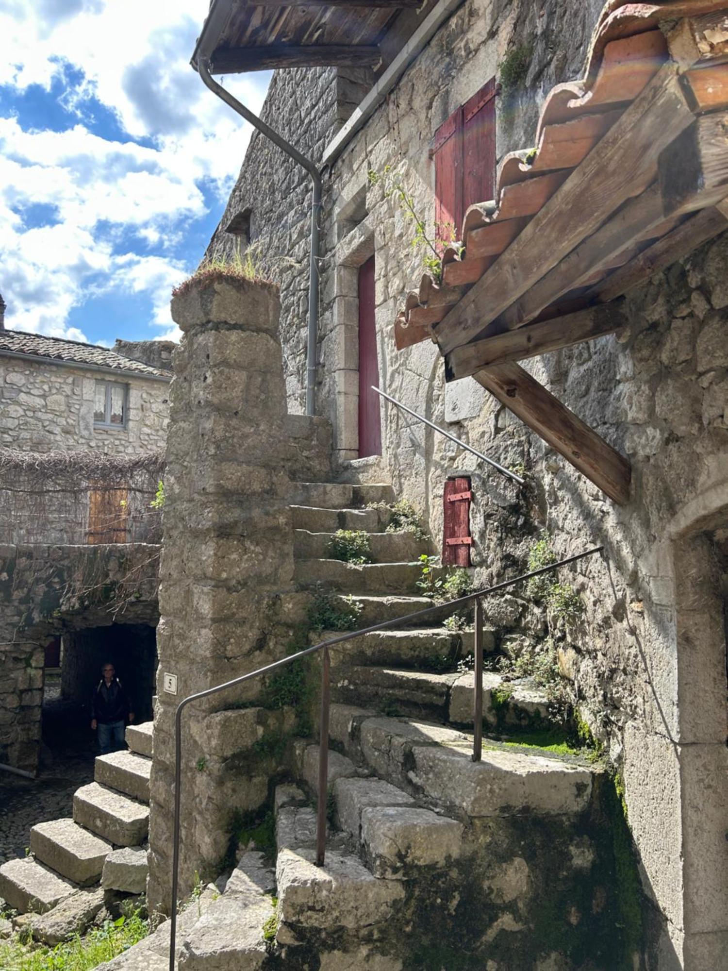 Les Chalets De Labeaume Exteriör bild